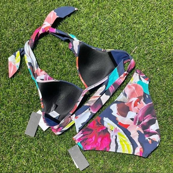 NWT! Kenneth Cole Dark Romance Bikini - Picture 6 of 7